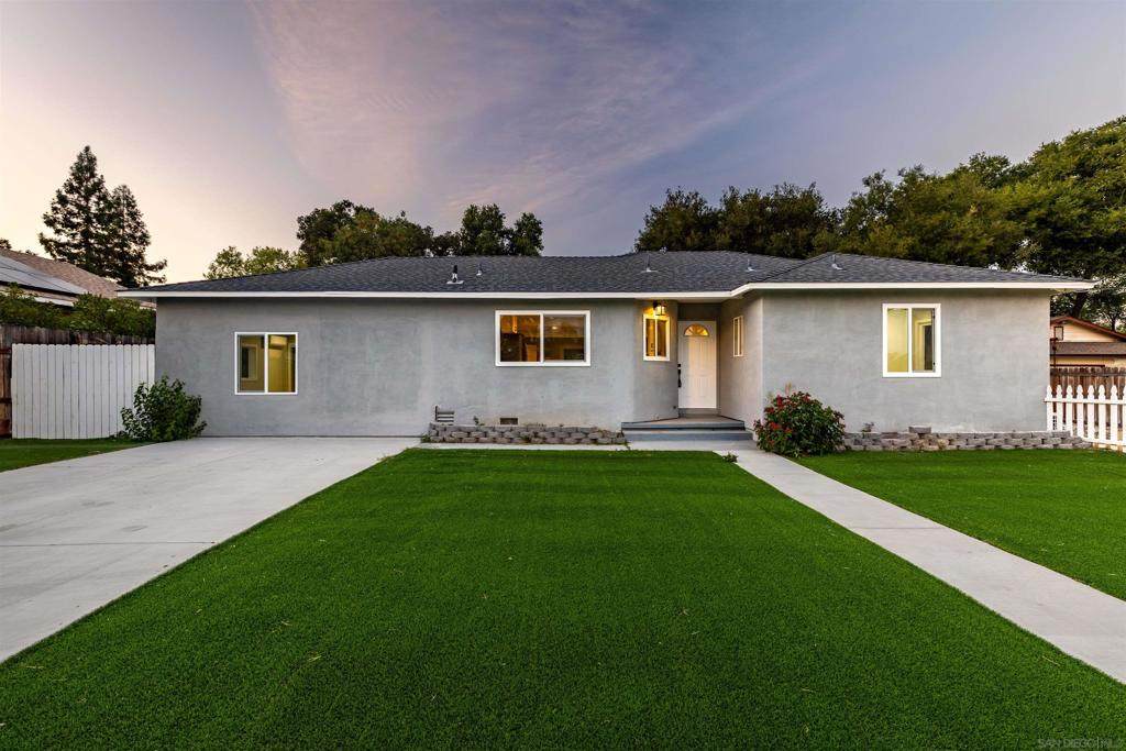 720 Gough Ave - Photo 1