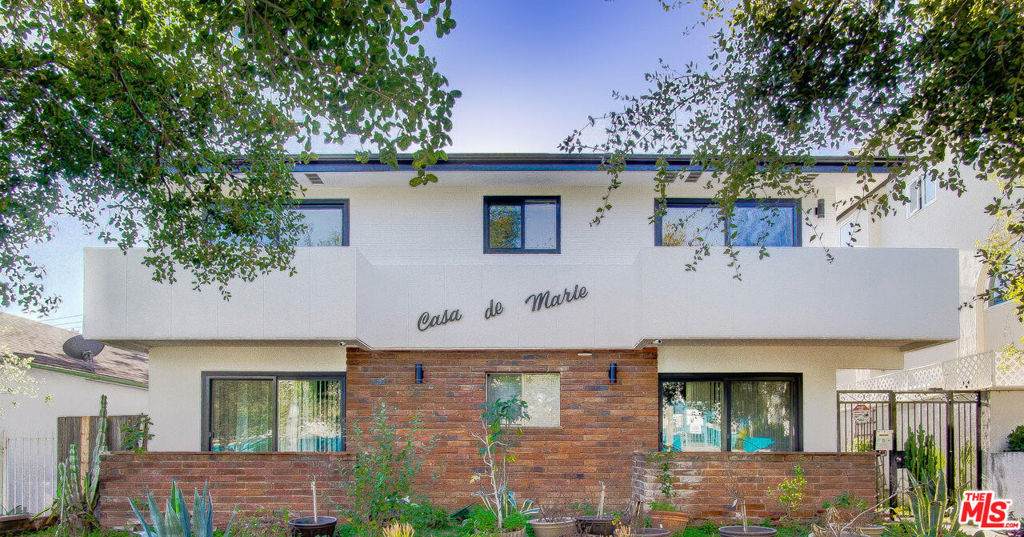 722 Lincoln Boulevard - Photo 1