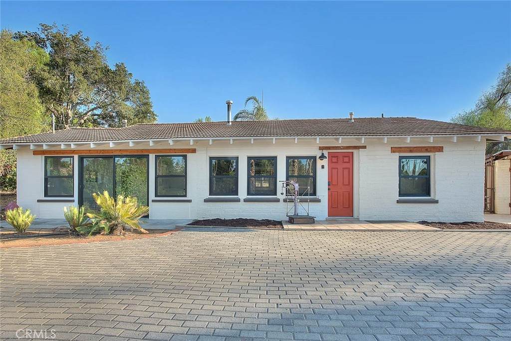 1362 Pacific Street - Photo 1