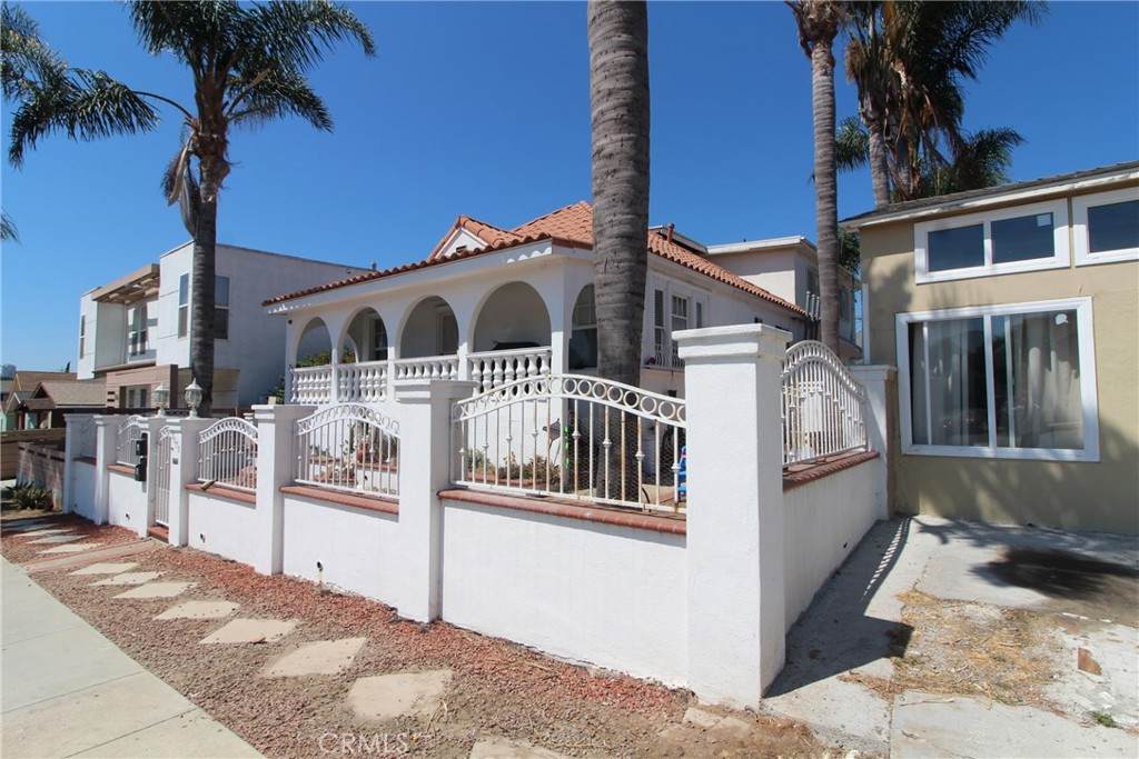 2078 Harrison - Photo 1