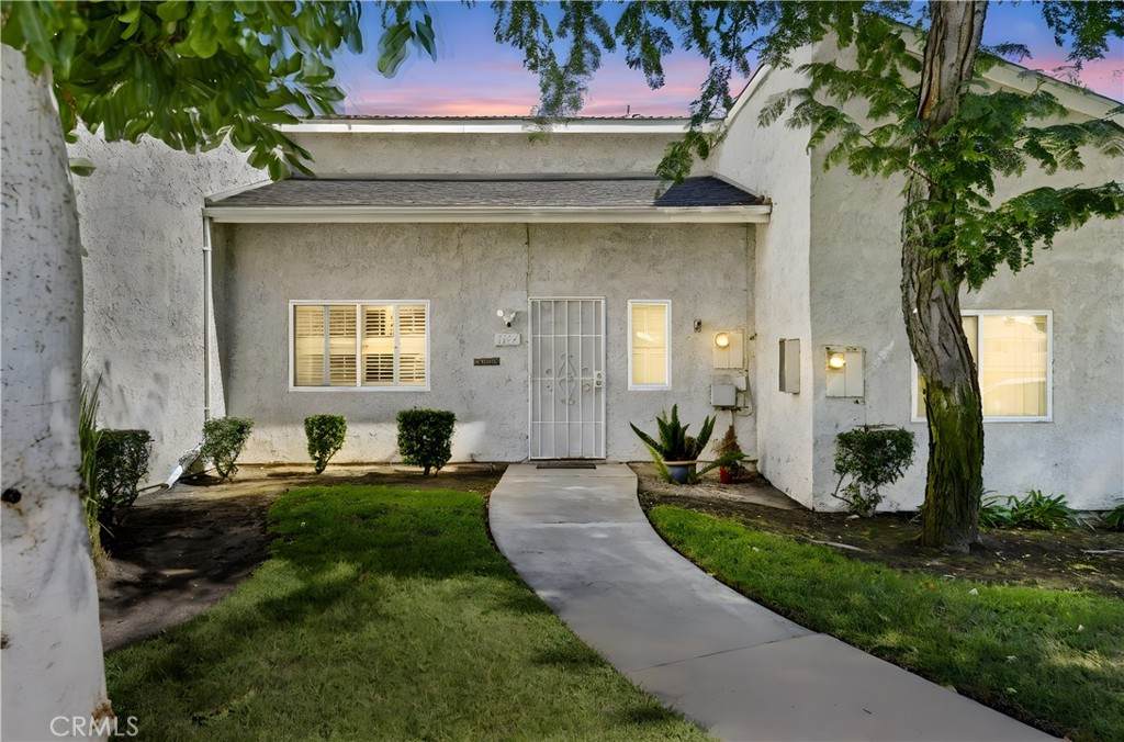 1456 Elderberry Avenue - Photo 1