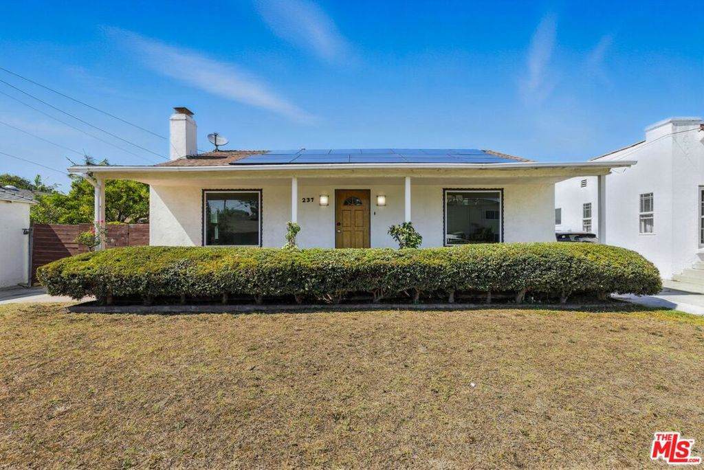 237 Kelso Street - Photo 1