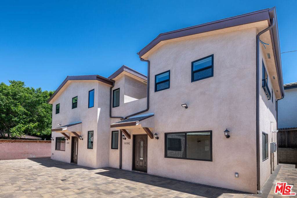 5220 Goodland Avenue - Photo 1