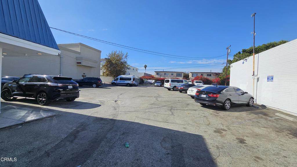 11967 Hawthorne Boulevard - Photo 1