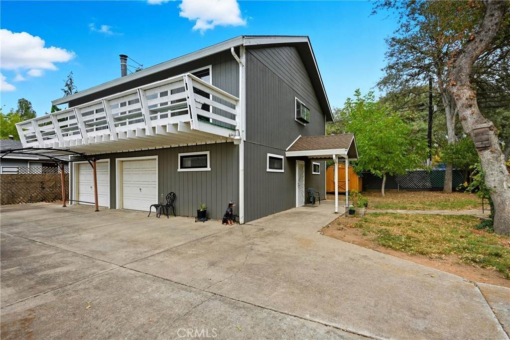 14998 Lelabelle Boulevard - Photo 1