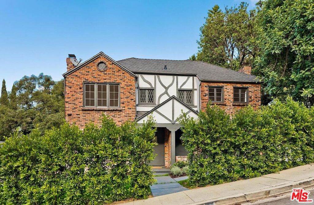 3484 Oak Glen Drive - Photo 1