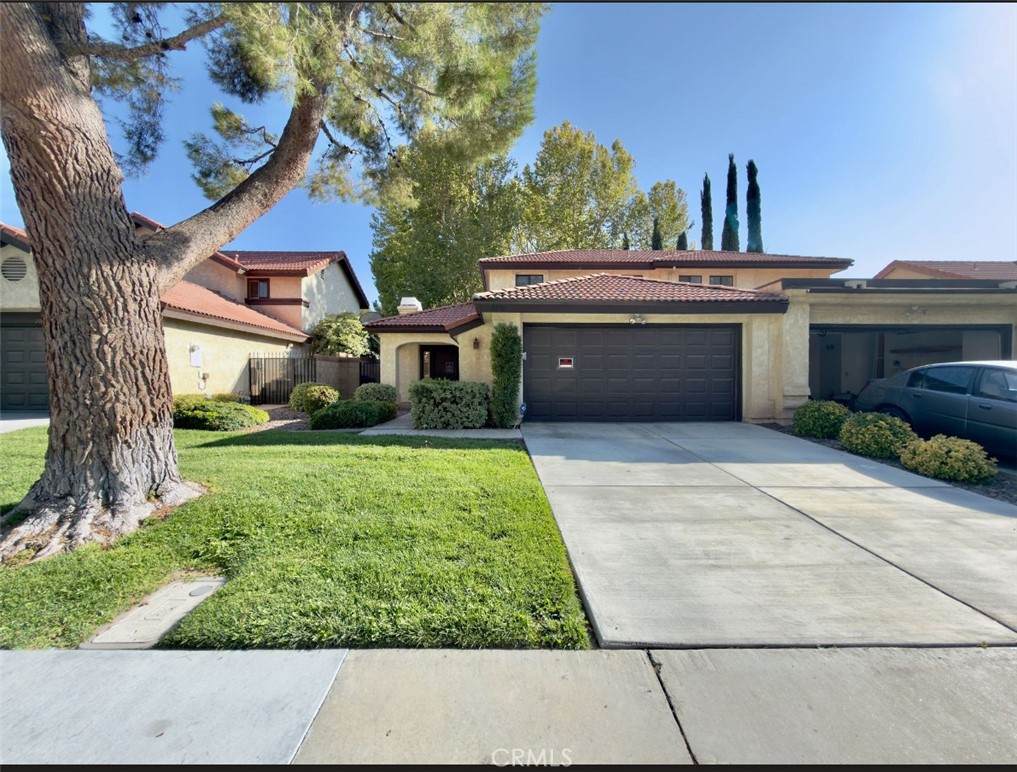 2856 Dartmouth Drive - Photo 1