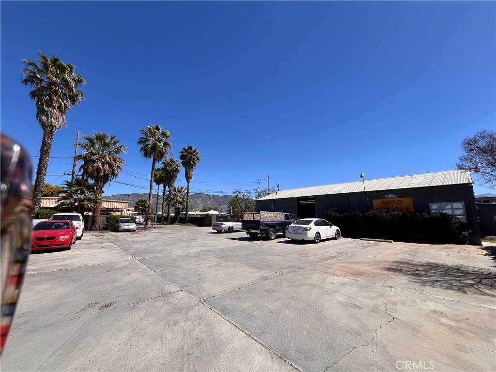 https://bt-photos.global.ssl.fastly.net/socal/orig_boomver_1_400750375-2.jpg