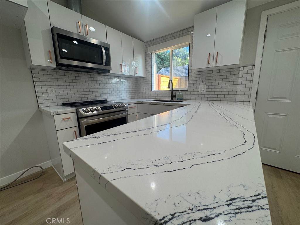 8100 A Token - Photo 1