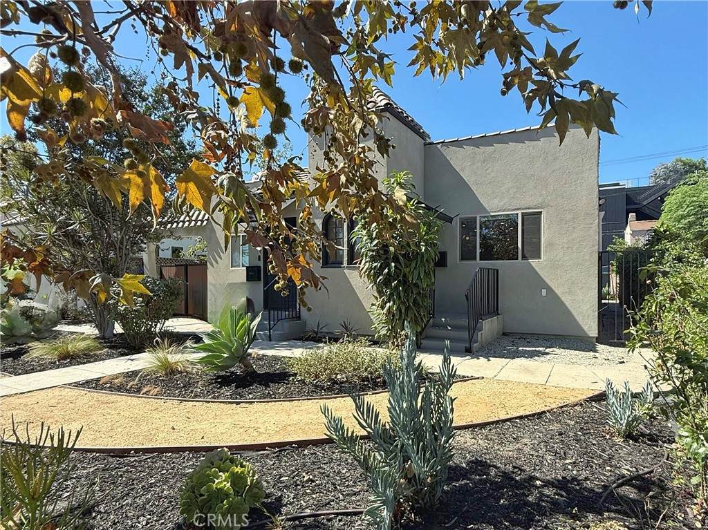 2953 Bronson - Photo 1