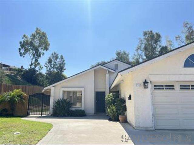 1389 Oriole Pl - Photo 1