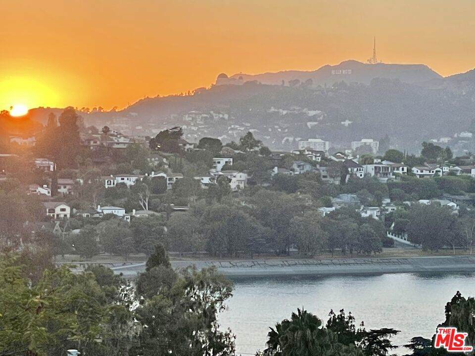 https://bt-photos.global.ssl.fastly.net/socal/orig_boomver_1_400782368-2.jpg