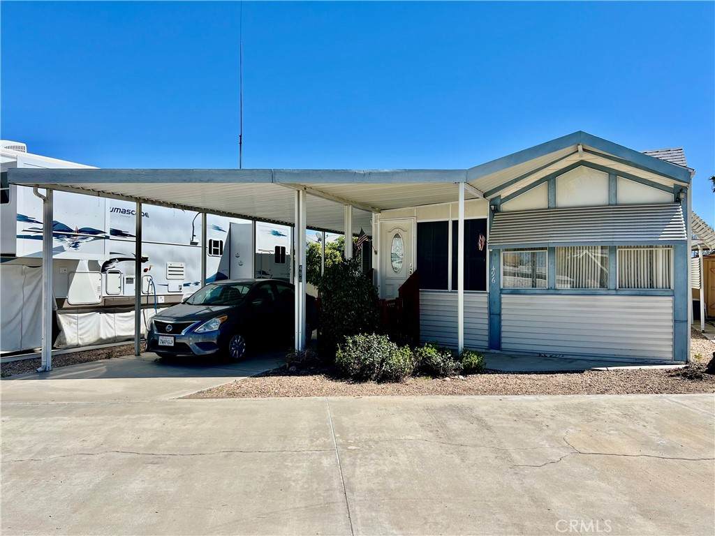 1295 Cawston - Photo 1
