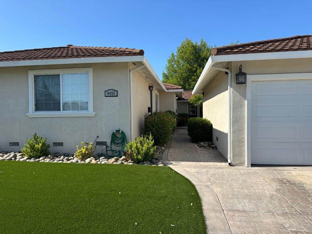 4455 Hamilton Avenue - Photo 1