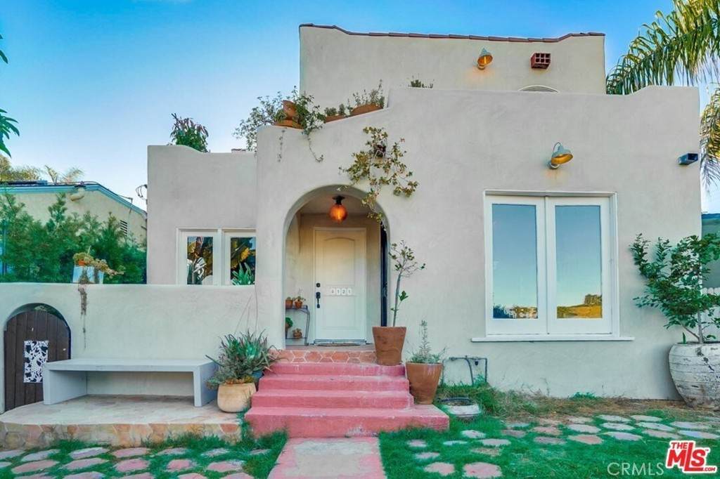 4121 4121 Shelburn - Photo 1