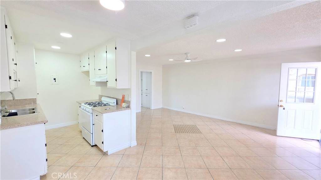 3733 Durfee - Photo 1