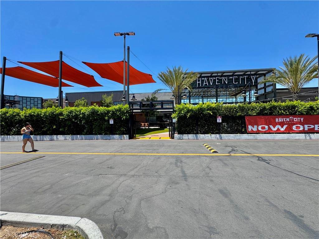 https://bt-photos.global.ssl.fastly.net/socal/orig_boomver_1_400978263-2.jpg