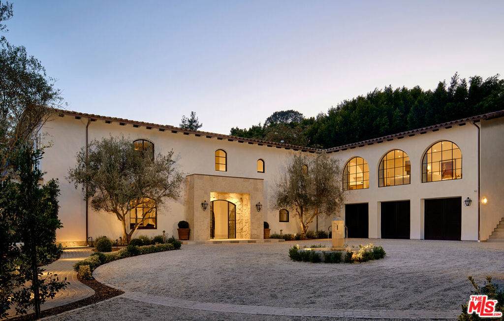 701 Nimes Road - Photo 1