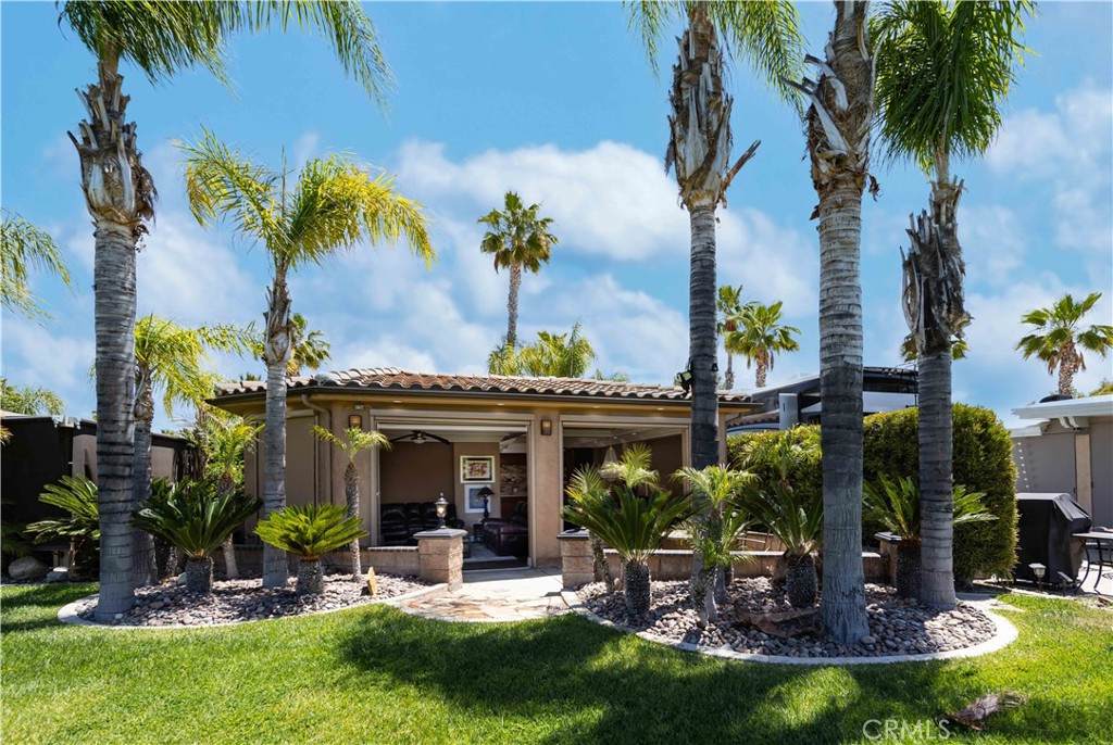 https://bt-photos.global.ssl.fastly.net/socal/orig_boomver_1_401271705-2.jpg