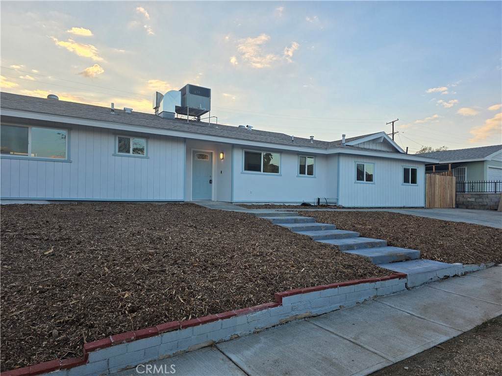 37142 Camarillo - Photo 1
