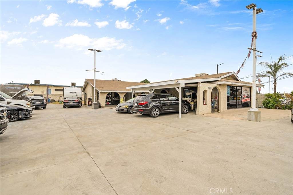 838 Valley Boulevard - Photo 1