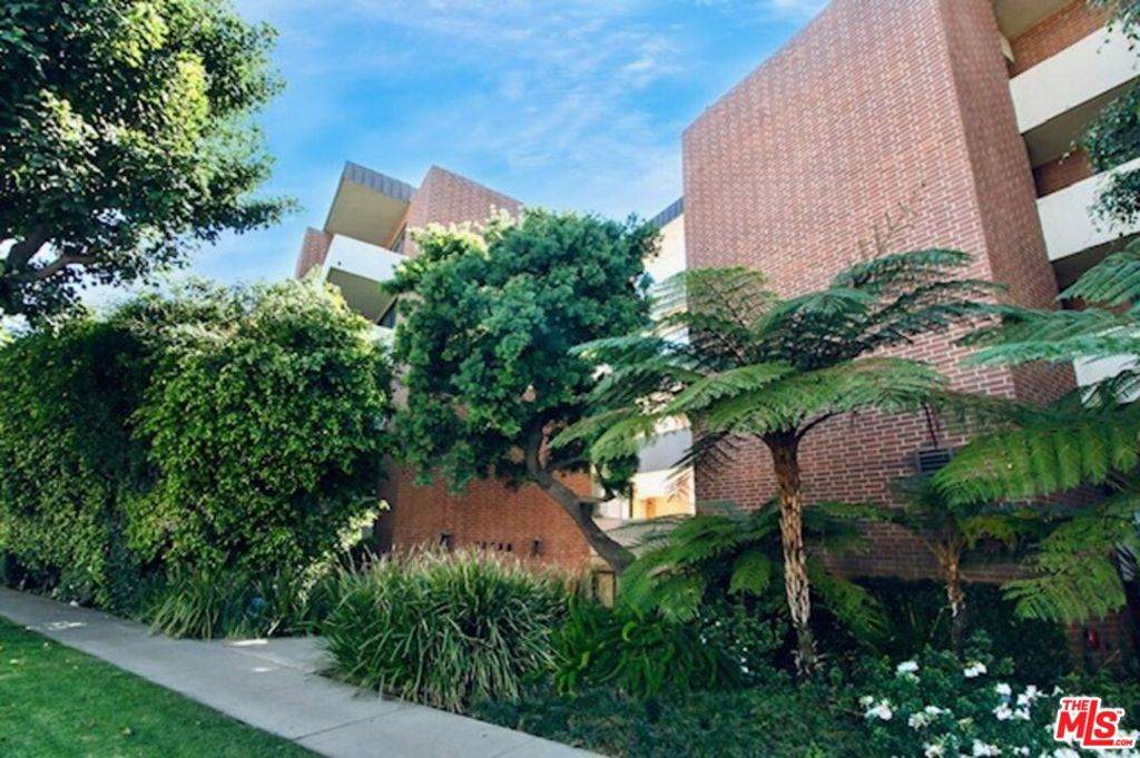 11750 Sunset Boulevard - Photo 1