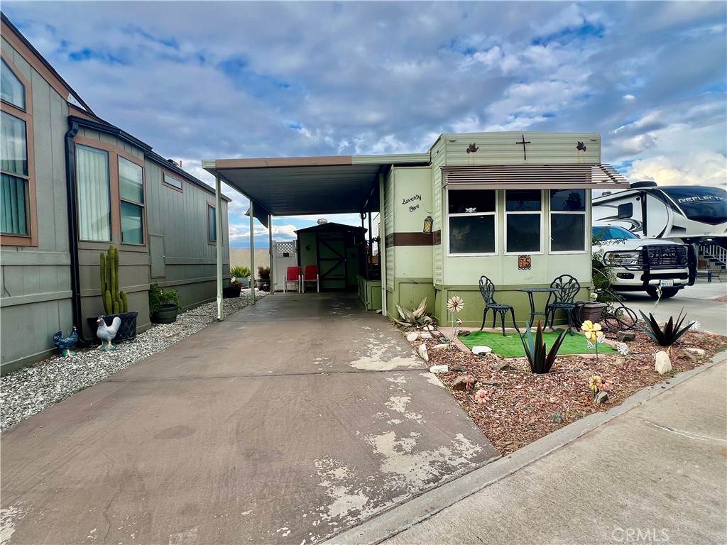 1295 Cawston - Photo 1