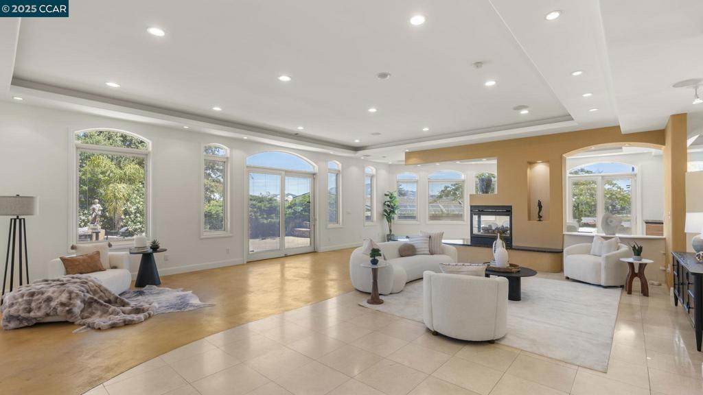 131 Montecito Crescent - Photo 1