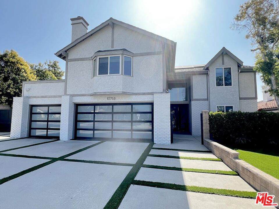 10758 Cozycroft Avenue - Photo 1