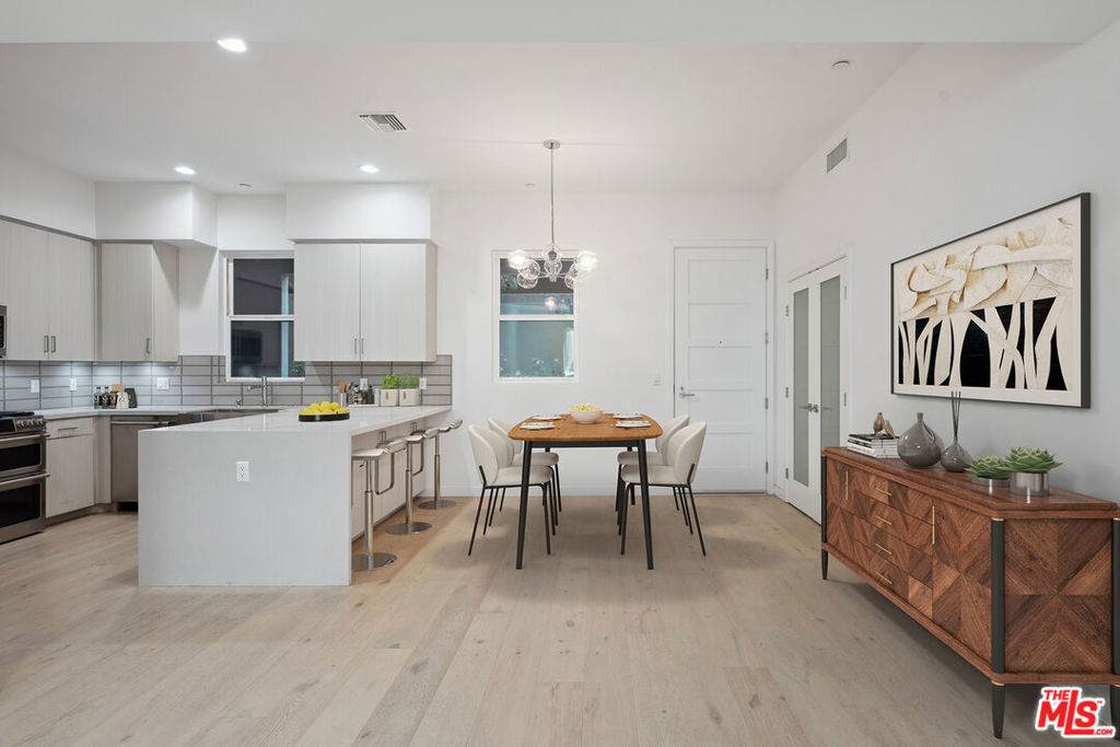 1746 Garfield Place - Photo 1