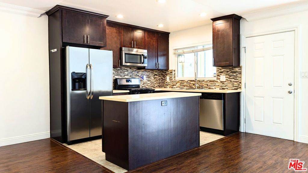 1728 Robertson Boulevard - Photo 1