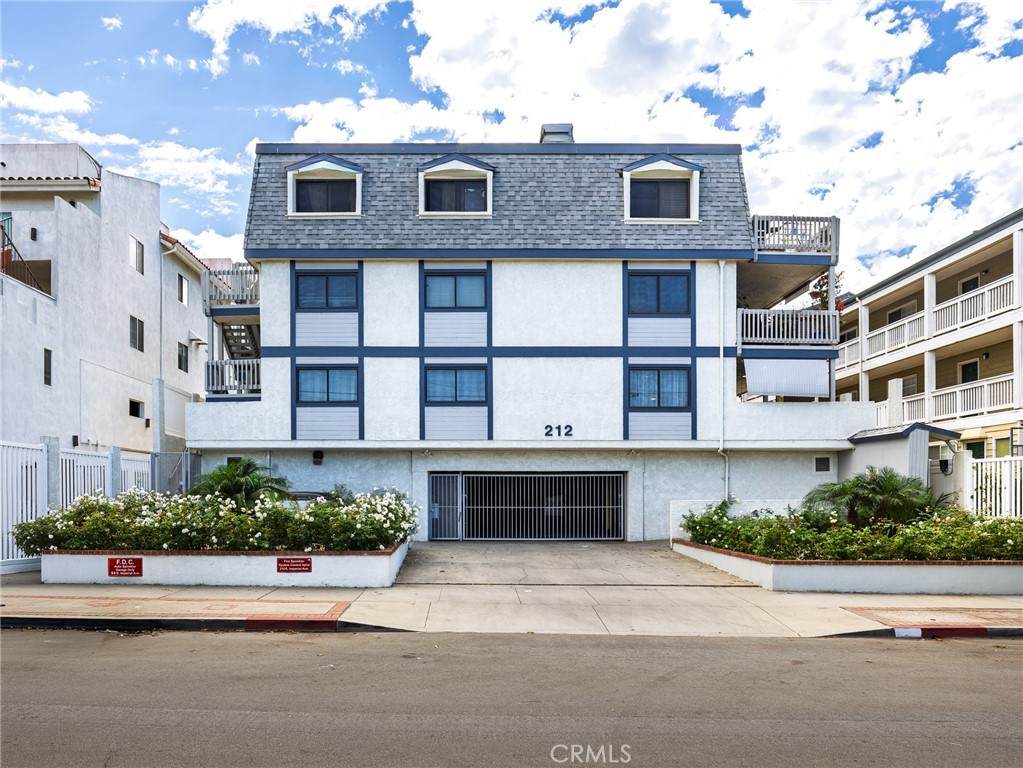 212 Imperial Avenue - Photo 1