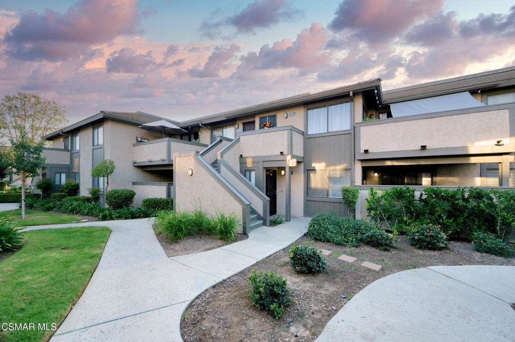 150 Los Angeles Avenue - Photo 1