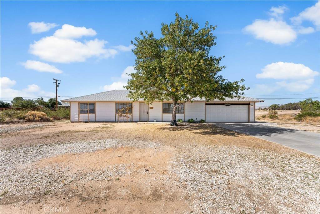 20816 Georgetown Street - Photo 1