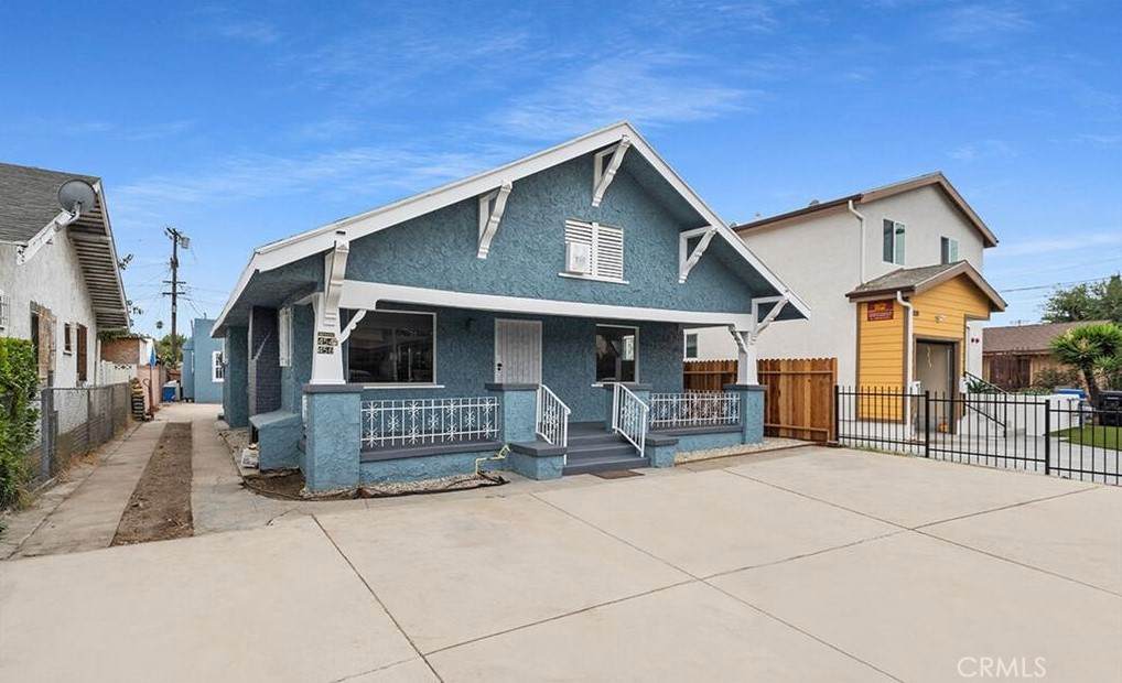 454 59th Place - Photo 1