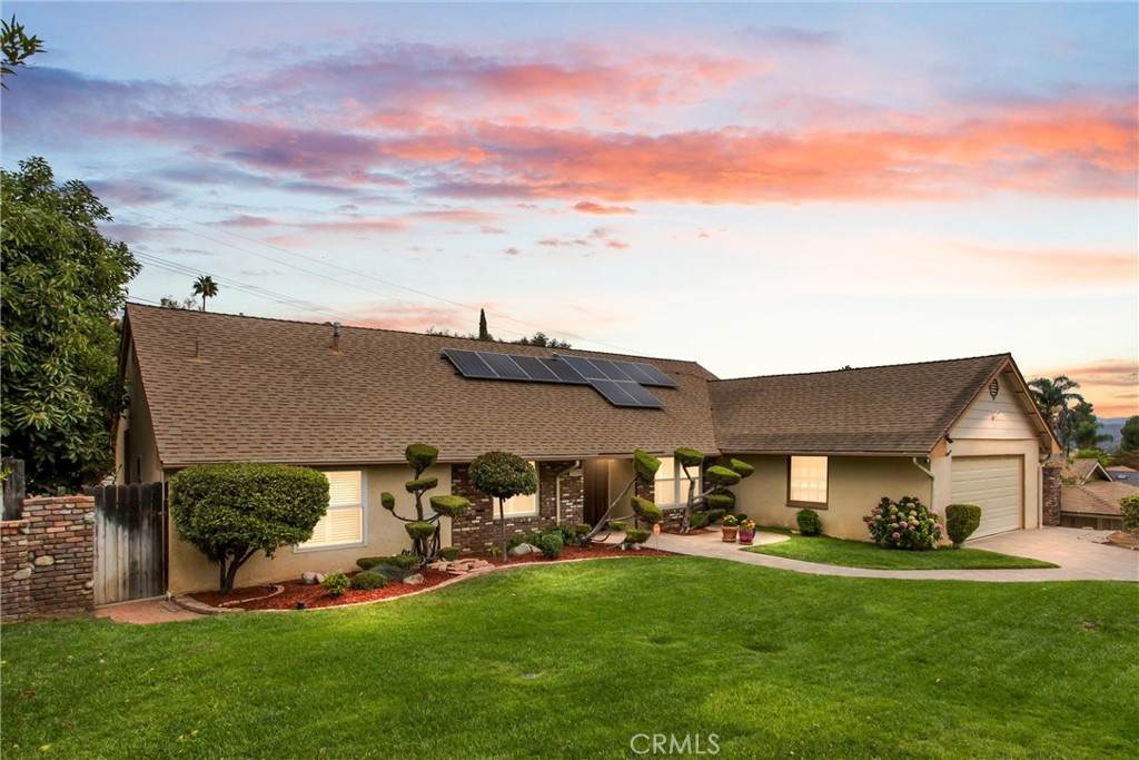 5421 Sierra Vista - Photo 1