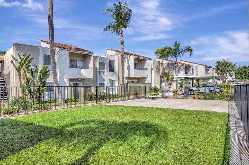 https://bt-photos.global.ssl.fastly.net/socal/orig_boomver_1_401954840-2.jpg