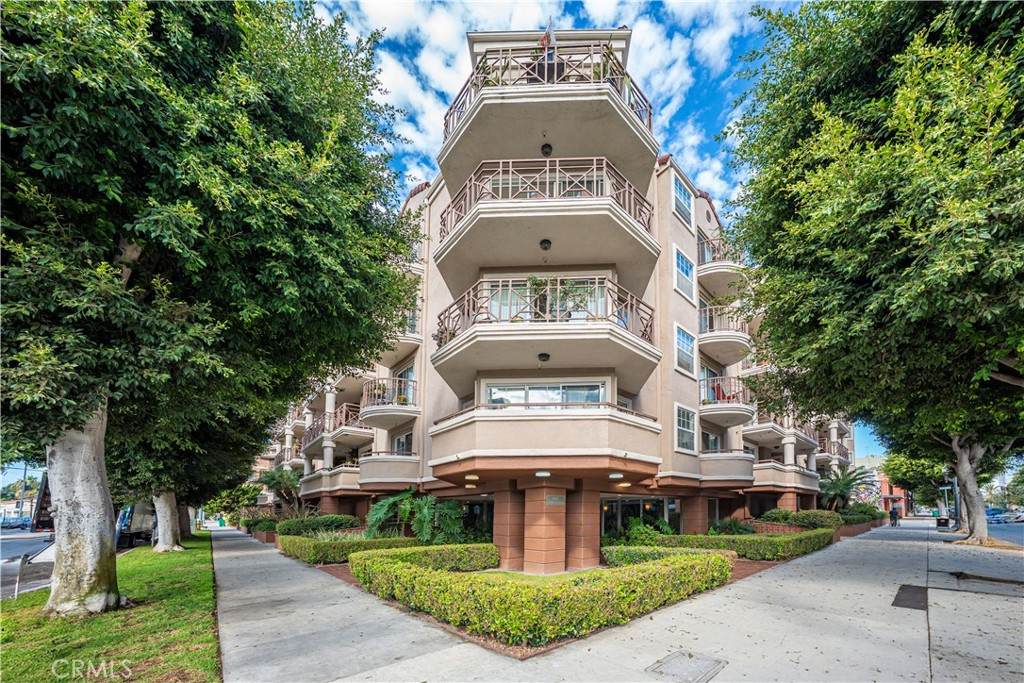 801 Pine Avenue #102 - Photo 1