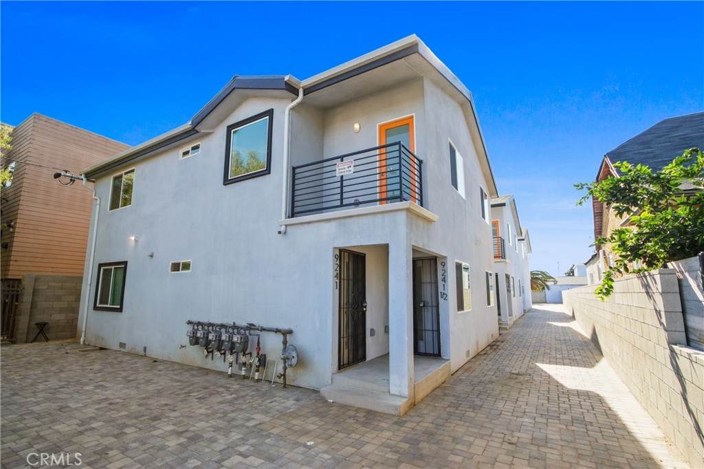 9241 Firth - Photo 1