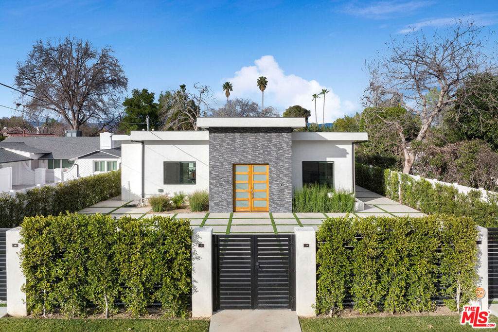 22931 Dolorosa Street - Photo 1