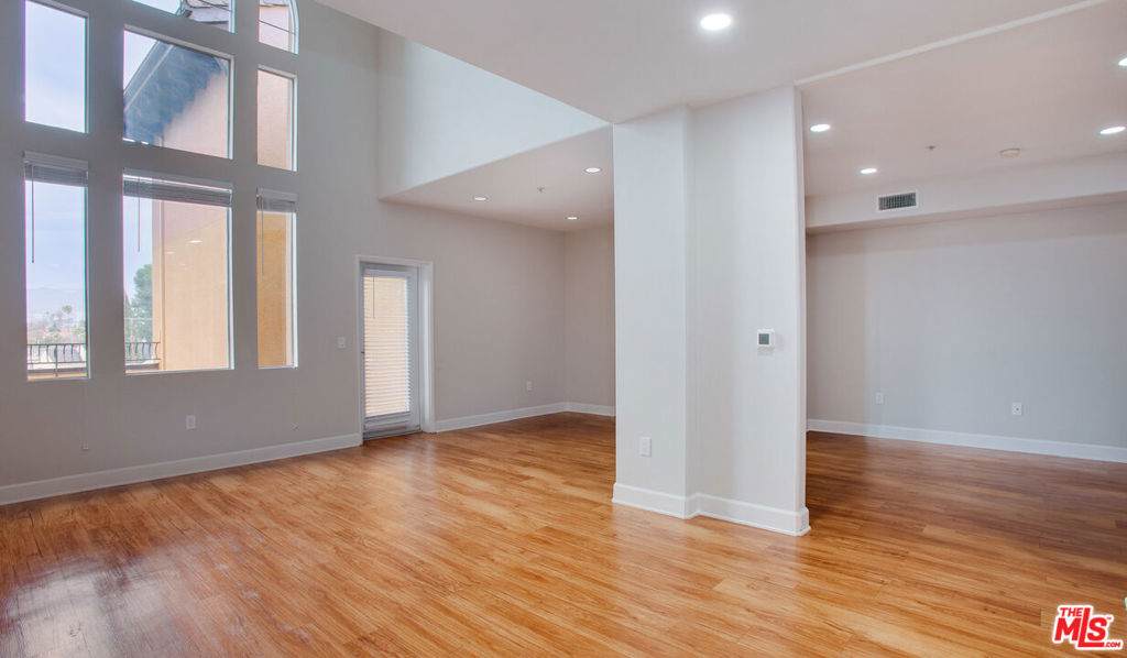 340 Hauser Boulevard - Photo 1