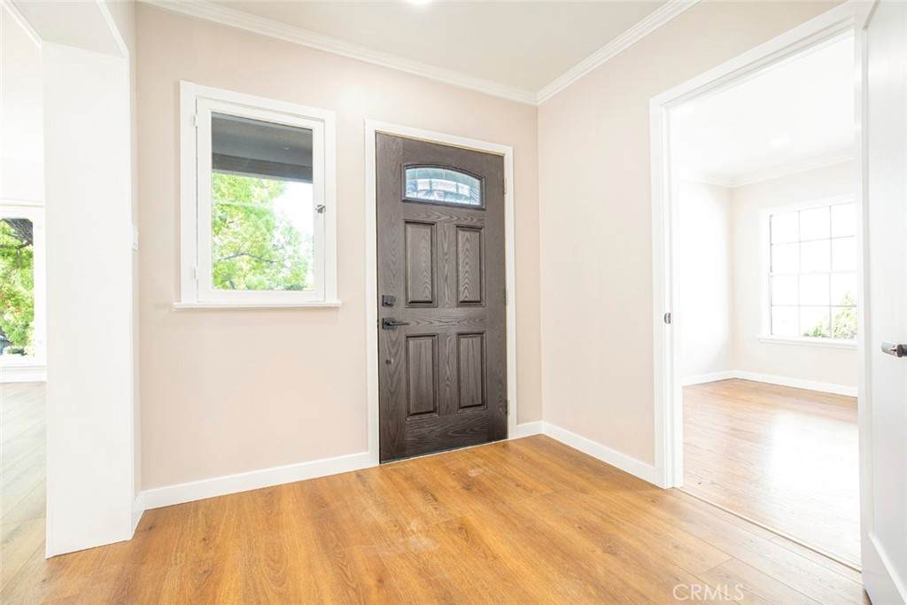 741 Doran - Photo 1