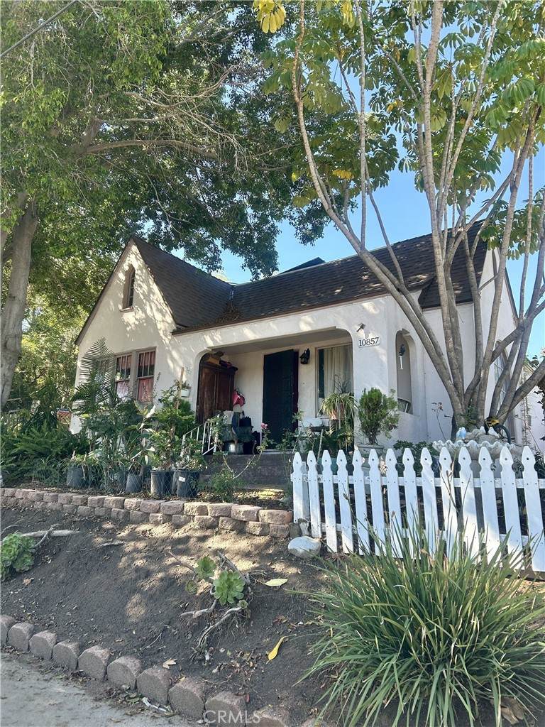 10857 La Mirada Boulevard - Photo 1