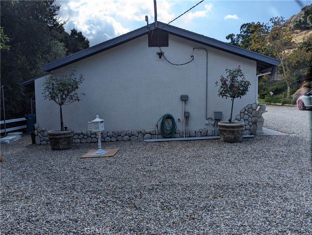 725 Box Canyon Road - Photo 1