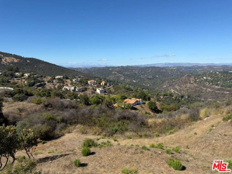 20266 Reigate Road - Photo 1