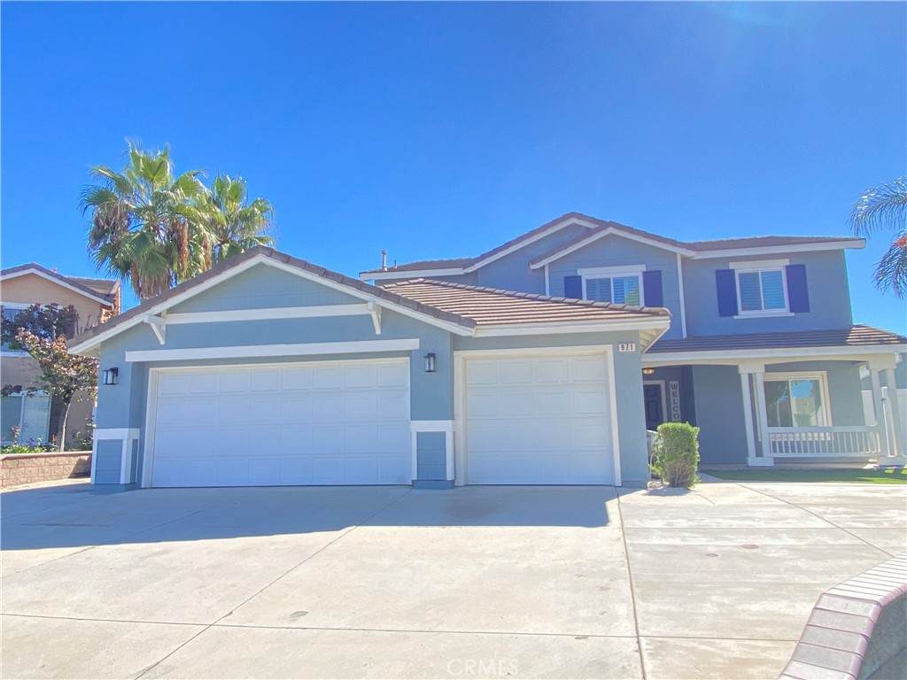 971 Saltcoats Drive - Photo 1