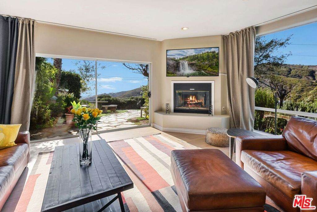 4350 Hillview Drive - Photo 1