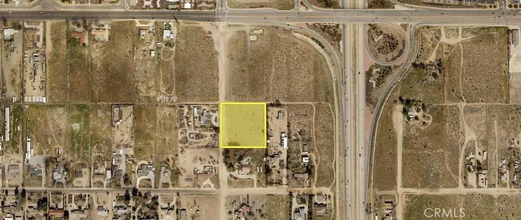 42652 15th St W - Photo 1