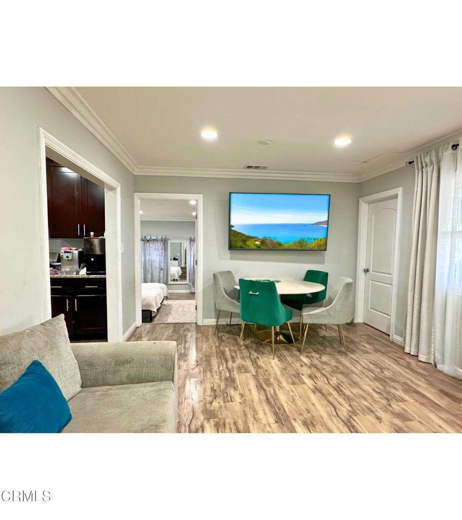 11080 De Foe Avenue - Photo 1