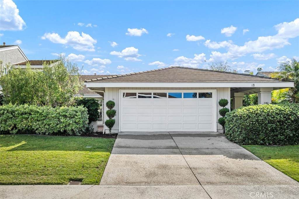 18 Shoal Drive - Photo 1